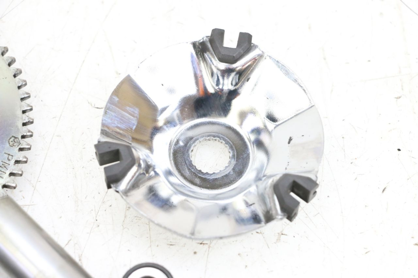 photo de VARIOMETER PIAGGIO NEW TYPHOON 50 (2018 - 2021) - Details der Befestigungspunkte