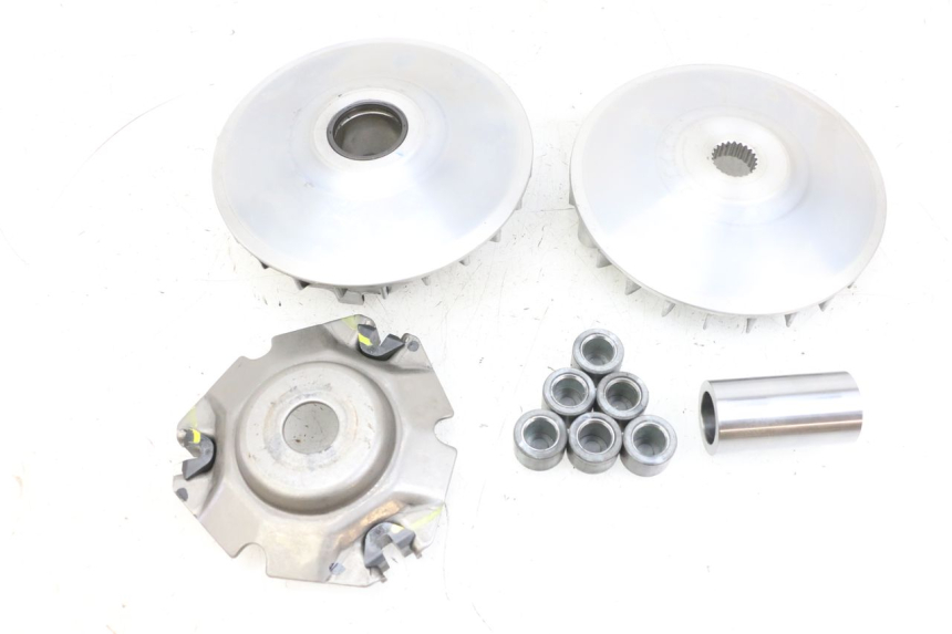 photo de VARIOMATIK YAMAHA TRICITY 300 (2020 - 2024) - Details der Befestigungspunkte