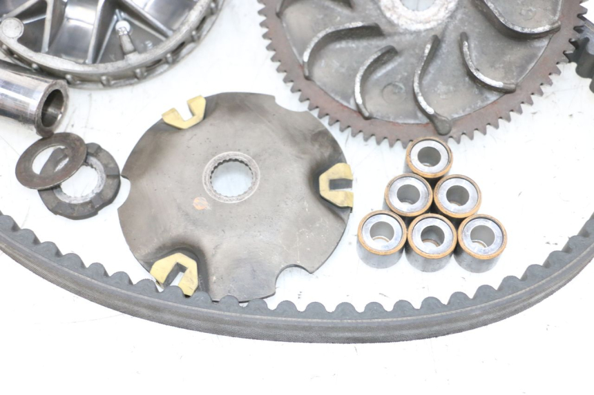 photo de VARIOMETER PIAGGIO X8 125 (2004 - 2007) - Oberflächenzustand und Material