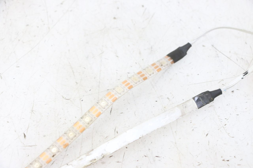 photo de KONTROLLLAMPE HITWAY H5 1