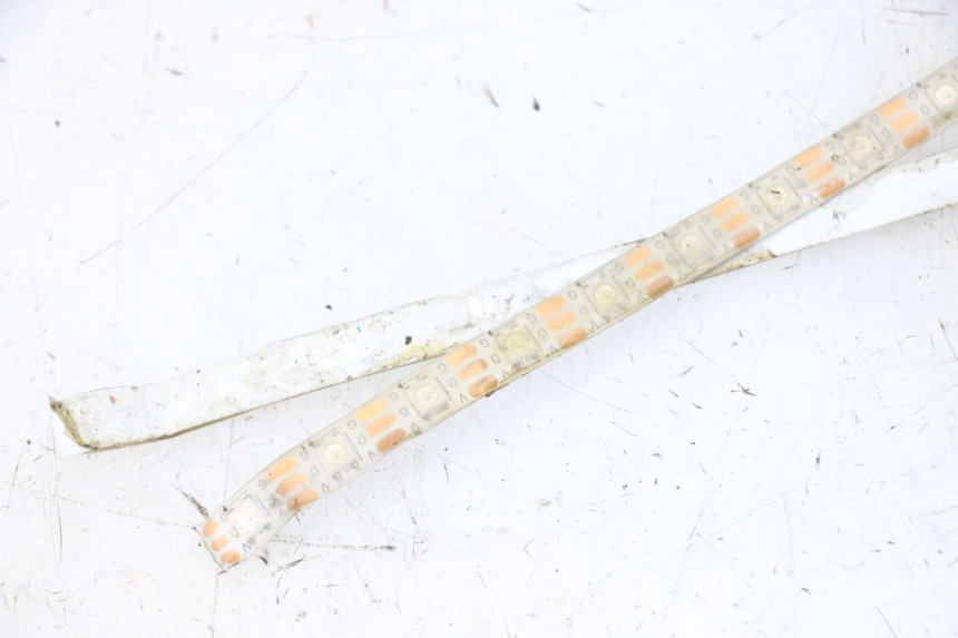 photo de KONTROLLLAMPE HITWAY H5 1