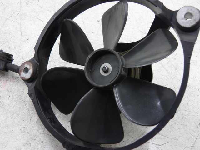photo de VENTILATOR APRILIA LEONARDO 125 (1999 - 2001)