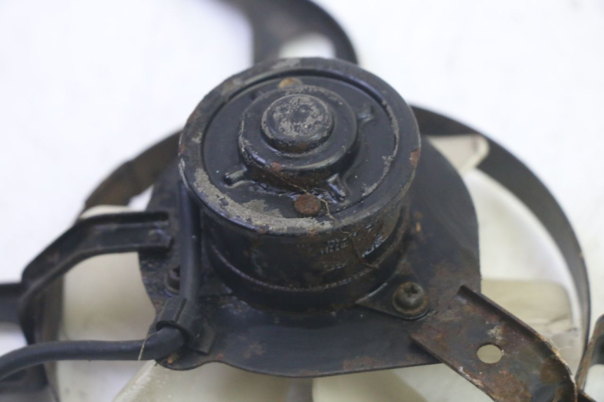 photo de VENTILATOR KAWASAKI GPX R WARBIRD 600 (1988 - 1993) - Gesamtansicht des Produkts