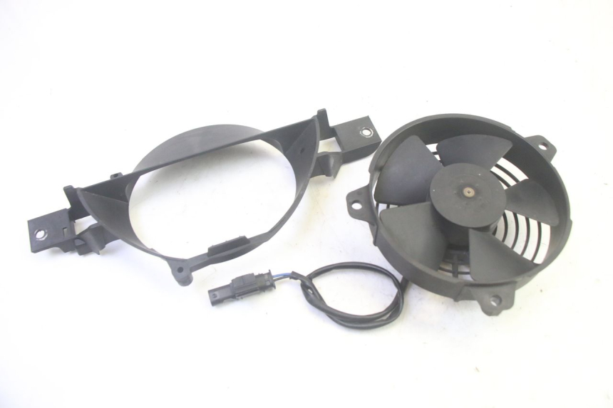 photo de VENTILATOR BMW R RT ABS 1200 (2010 - 2014) - Zoom auf Gebrauchszustand