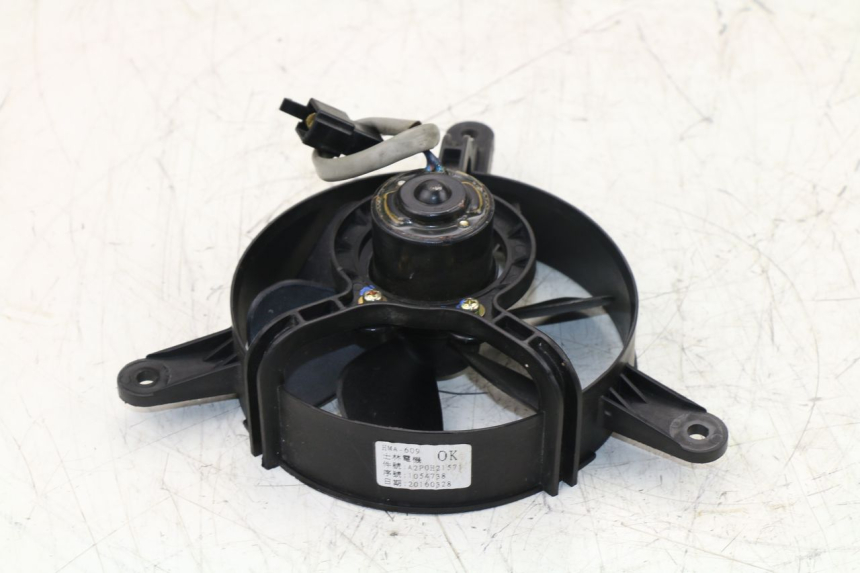 photo de LüFTER SYM GTS EFI 125 (2012 - 2016)