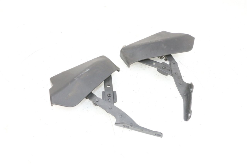 photo de FEDERBEIN HELMFACH PIAGGIO MP3 RL 250 (2007 - 2010) - Detailansicht des Bauteils