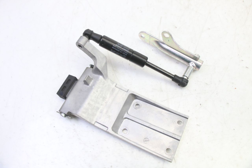 photo de FEDERBEIN HELMFACH YAMAHA XMAX X-MAX 125 (2021 - 2025) - Hauptansicht