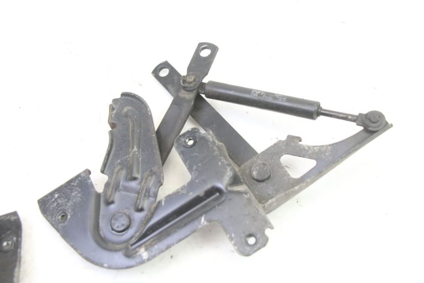 photo de FEDERBEIN SITZ PEUGEOT SATELIS 250 (2006 - 2012)