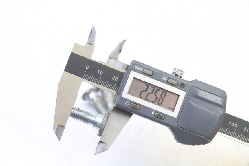 photo de BREMSSCHEIBENSCHRAUBE HYOSUNG GV AQUILA 125 (2000 - 2004)