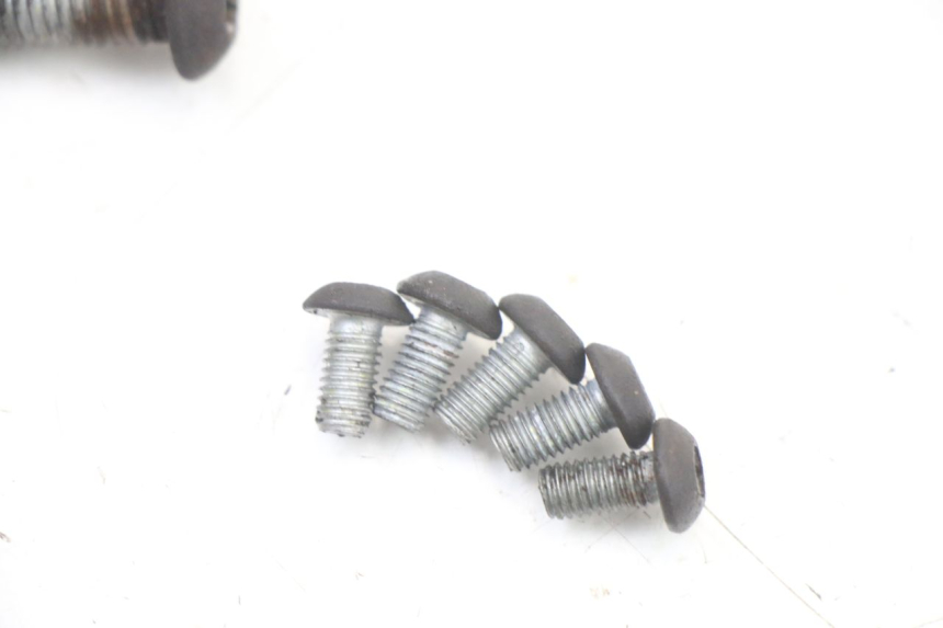 photo de BREMSSCHEIBENSCHRAUBE BMW C1 125 (2000 - 2003)
