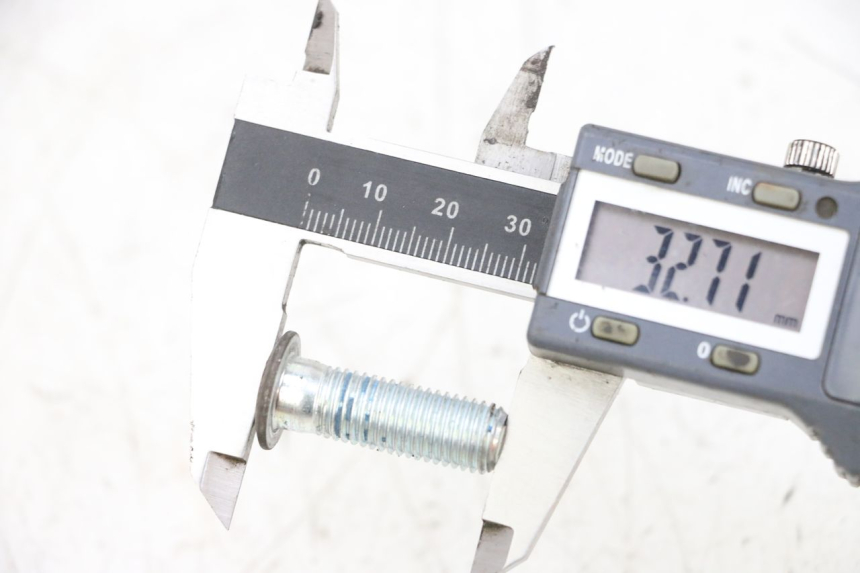 photo de BREMSSCHEIBENSCHRAUBE MBK BOOSTER SPIRIT NAKED 50 (2004 - 2017) - Alternative Perspektive