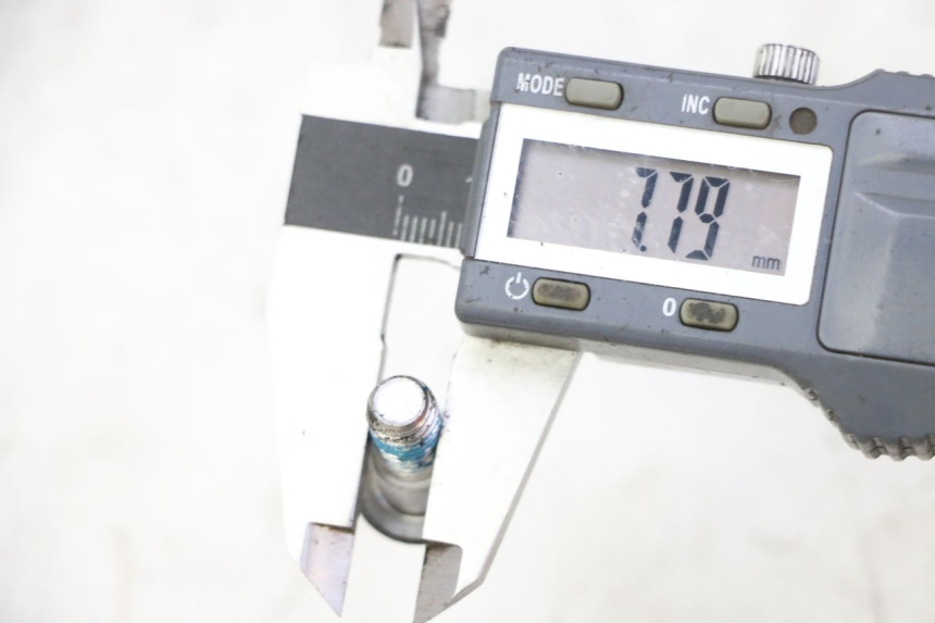 photo de BREMSSCHEIBENSCHRAUBE SUZUKI BURGMAN 125 (2007 - 2014)