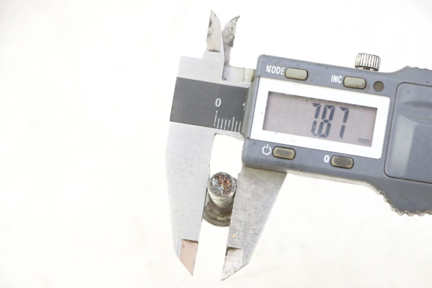 photo de BREMSSCHEIBENSCHRAUBE PEUGEOT ELYSTAR 50 (2002 - 2014)