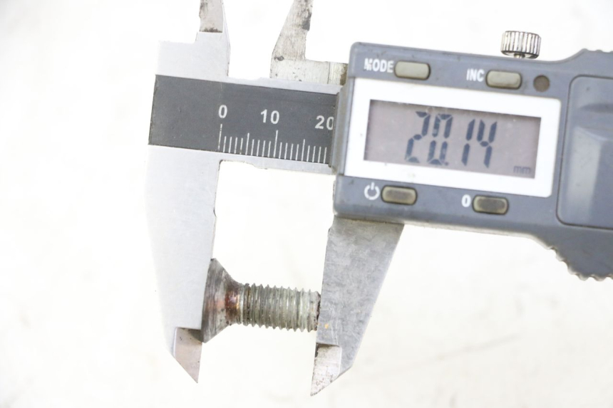 photo de BREMSSCHEIBENSCHRAUBE PEUGEOT ELYSTAR 50 (2002 - 2014)