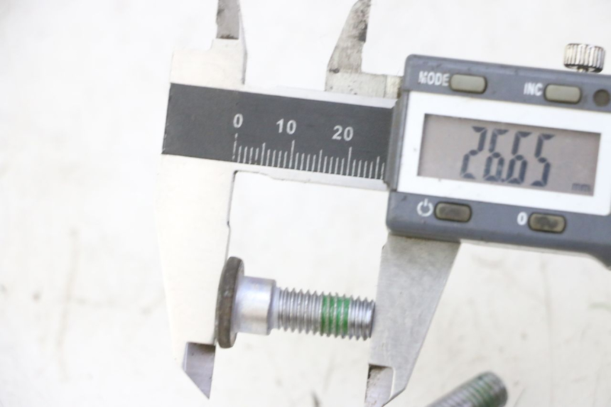 photo de BREMSSCHEIBENSCHRAUBE HONDA FES S-WING SWING ABS 125 (2007 - 2015)