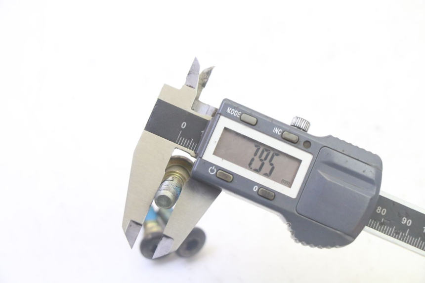 photo de BREMSSCHEIBENSCHRAUBE DAELIM HISTORY 125 (2001 - 2002)