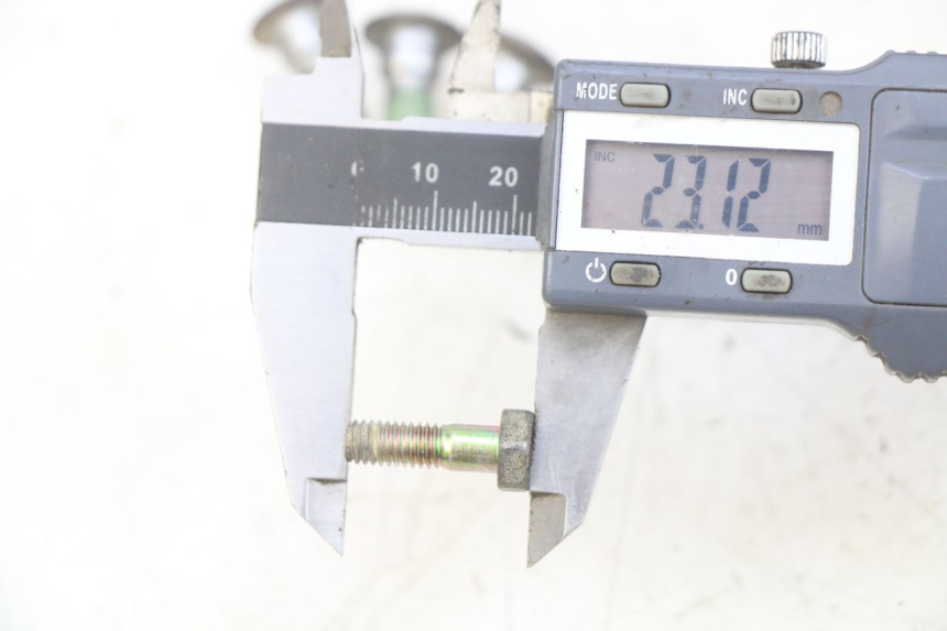 photo de BREMSSCHEIBENBOLZEN HONDA CR 125 (1995 - 1997)