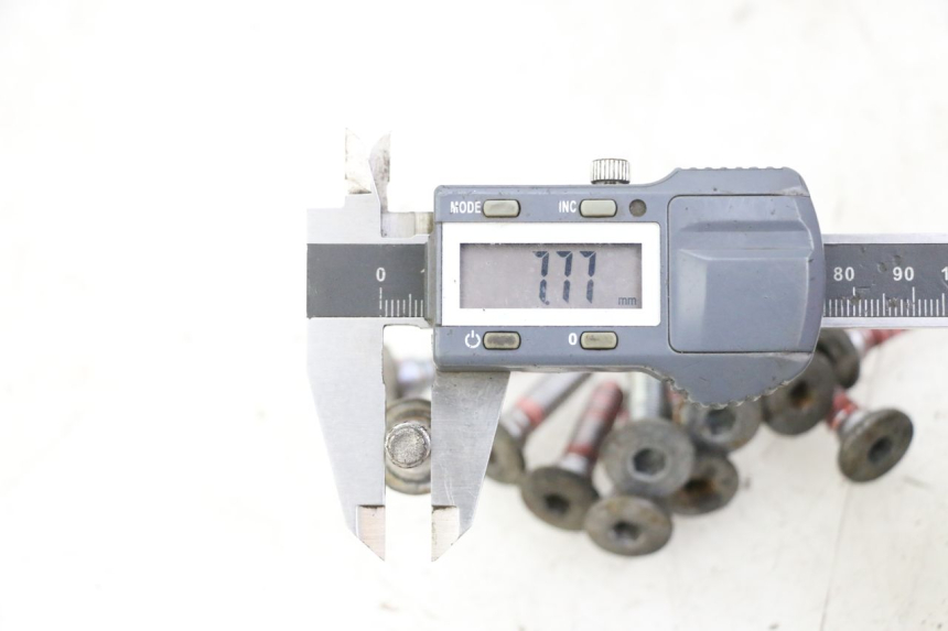 photo de BREMSSCHEIBENSCHRAUBE KAWASAKI ZR7 ZR-7 S 750 (1999 - 2004)