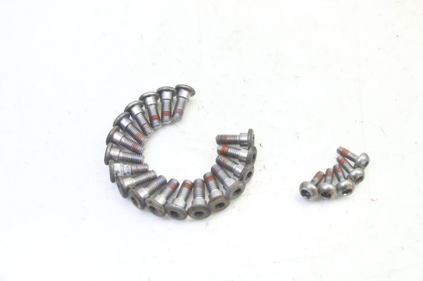 photo de BREMSSCHEIBENSCHRAUBE HONDA NTV DEAUVILLE 650 (2001 - 2006)