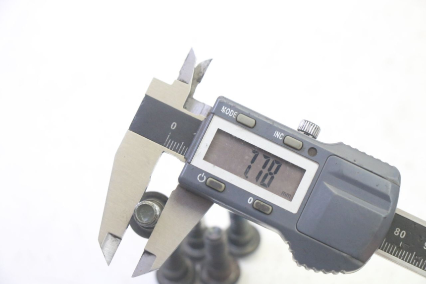 photo de BREMSSCHEIBENSCHRAUBE SYM ORBIT III 3 4T 50 (2021 - 2025) - Technische Nahaufnahme