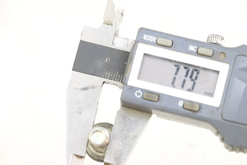 photo de BREMSSCHEIBENBEFESTIGUNGSSCHRAUBE HONDA PCX (JF47) 125 (2012 - 2013)