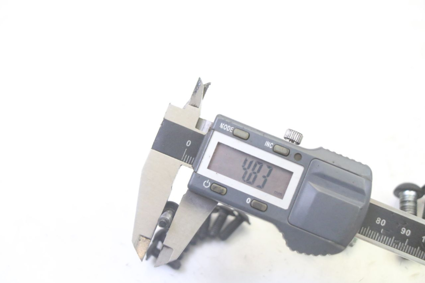 photo de BREMSSCHEIBENSCHRAUBE PEUGEOT SATELIS 125 (2013 - 2018)