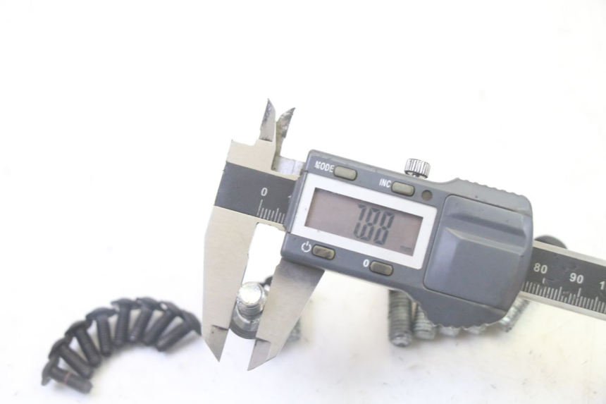 photo de BREMSSCHEIBENSCHRAUBE PEUGEOT SATELIS 125 (2013 - 2018)