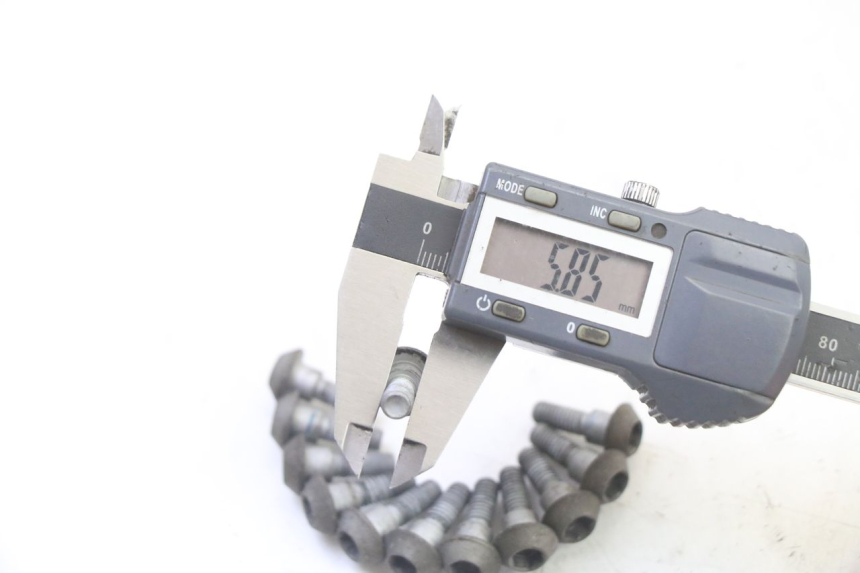 photo de BREMSSCHEIBENSCHRAUBE YAMAHA TDM ABS 900 (2002 - 2014)