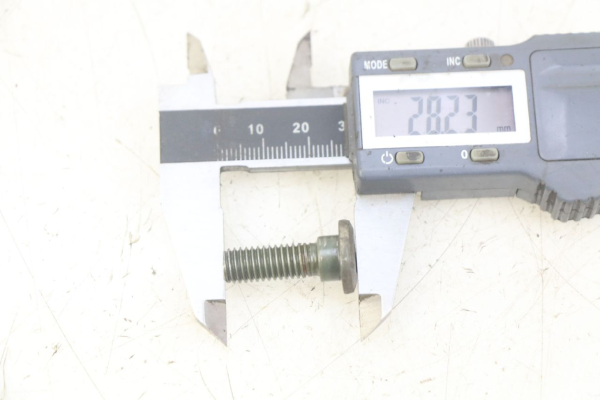photo de BREMSSCHEIBENBEFESTIGUNGSSCHRAUBE SYM WOLF SB 125 (2011 - 2018)