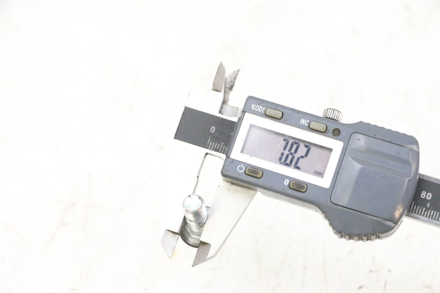 photo de BREMSSCHEIBENBEFESTIGUNGSSCHRAUBE YAMAHA X-MAX XMAX 125 (2010 - 2013) - Technische Nahaufnahme