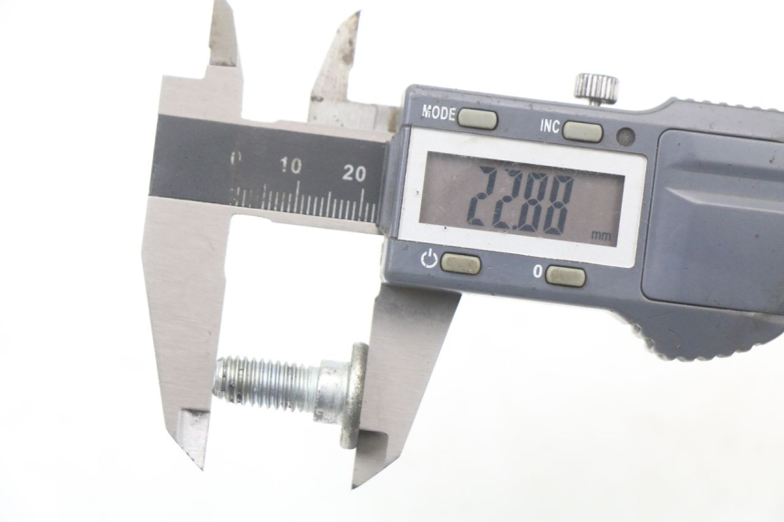 photo de BREMSSCHEIBENSCHRAUBE HYOSUNG XRX 125 (2000 - 2008)