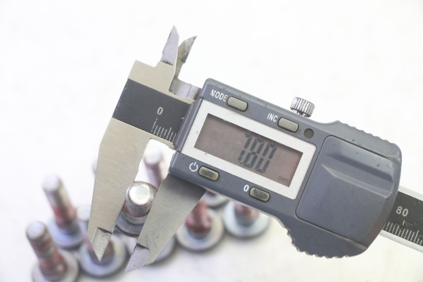 photo de BREMSSCHEIBENSCHRAUBE KAWASAKI ZR 7 750 (1999 - 2001) - Technische Nahaufnahme